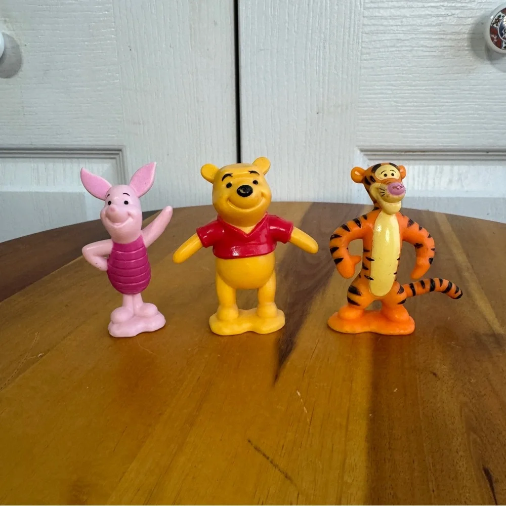 Disney Winnie the Pooh tigger piglet cake toppers